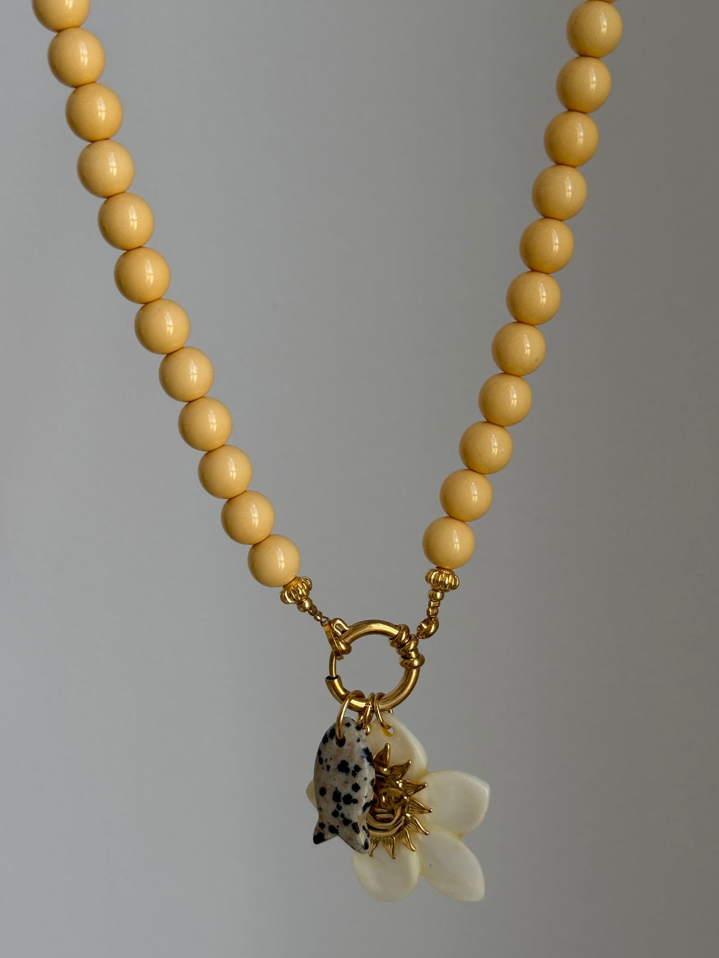 Josie Pearl Necklace Yellow